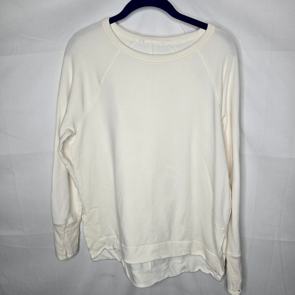Athleta Crewneck Cream Coaster Luxe Recover Sweatshirt Size Medium